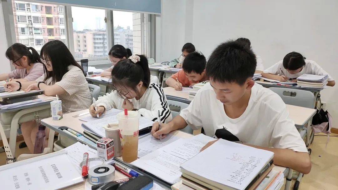 多元文化教育的关键路径，培养学生跨文化沟通能力之道
