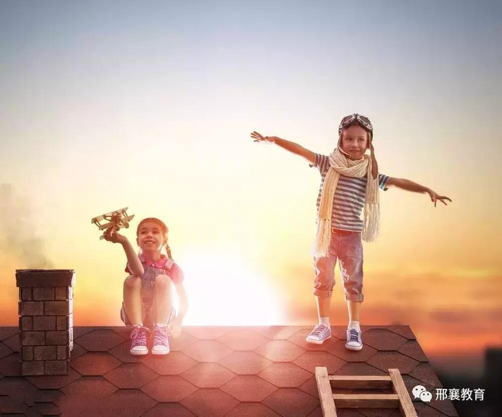 父母如何鼓励与支持孩子，培养自尊自信的成长之路