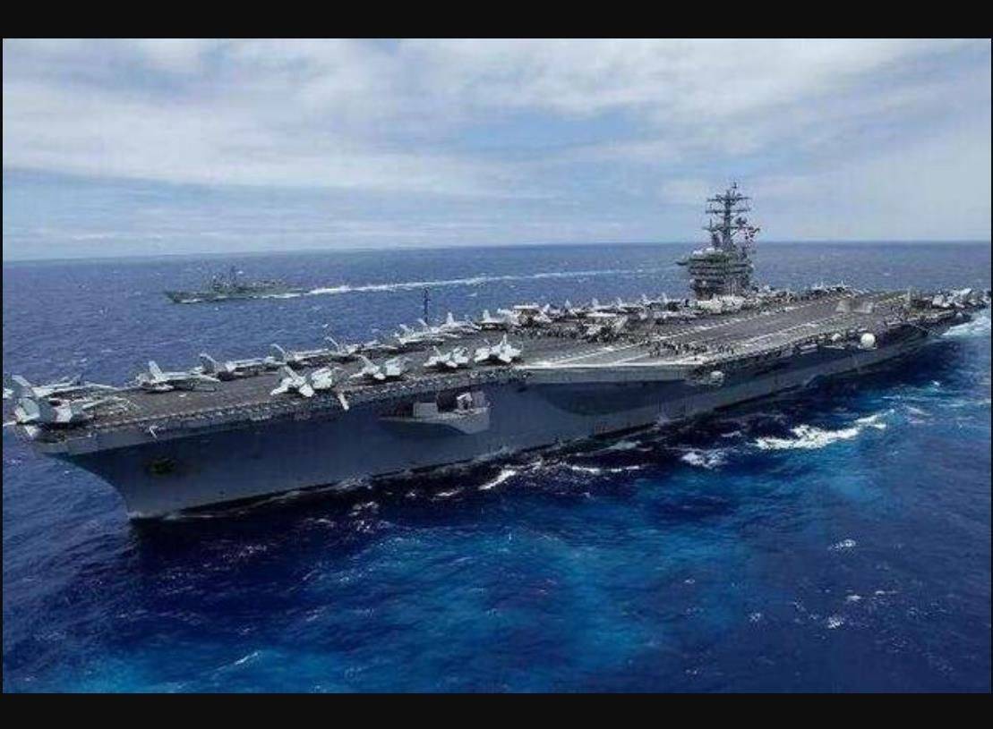 美国海军三大航母调动背后的深层原因，拜登下台之际的暗流涌动