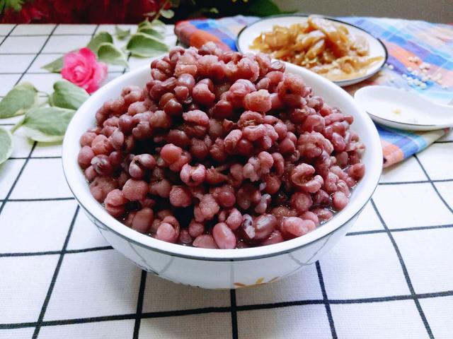 食疗助眠，改善睡眠质量的有效方法